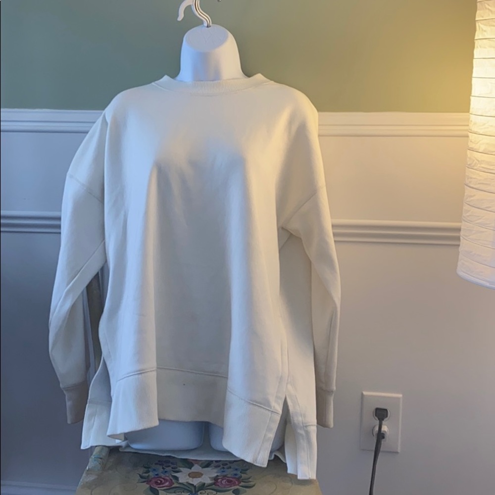 Women’s crew neck